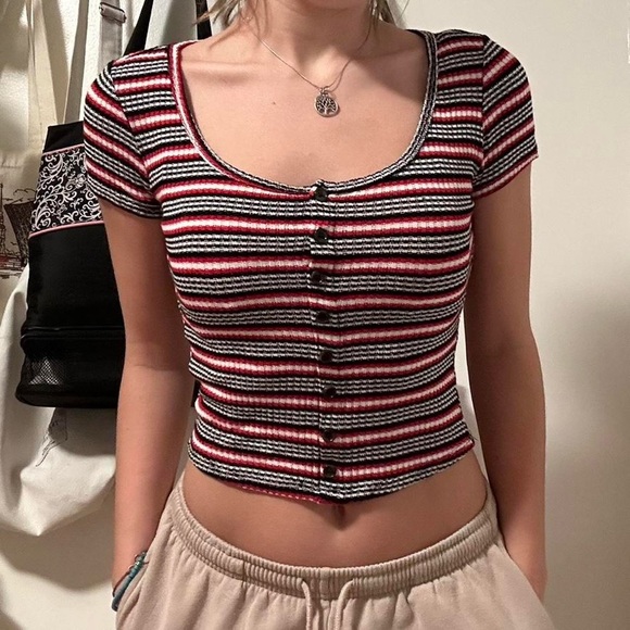 Cropped shirt - Picture 3 of 4